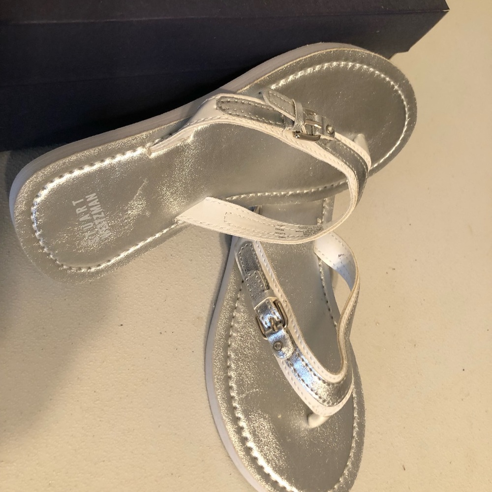 STUART WEITZMAN sandal/flip flop. Girls - Size 2
